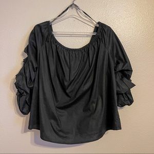 NWOT F21+ OFF-THE-SHOULDER TOP